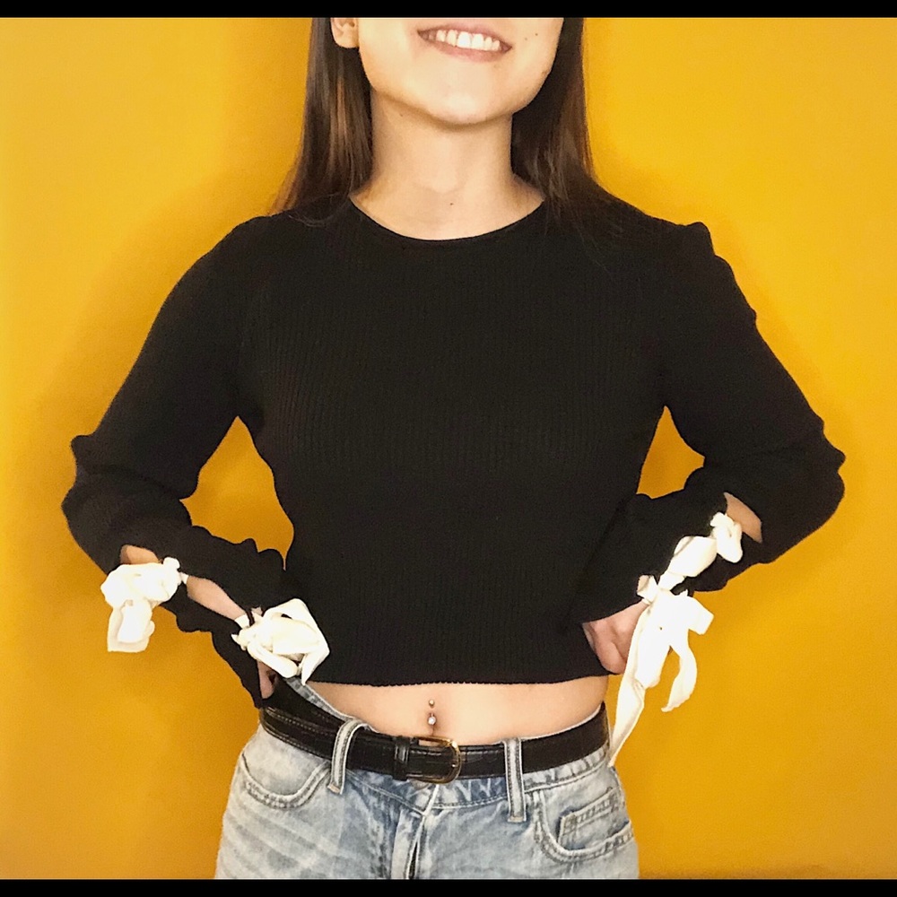 Zara | Black Sweater with ribbons | Size S